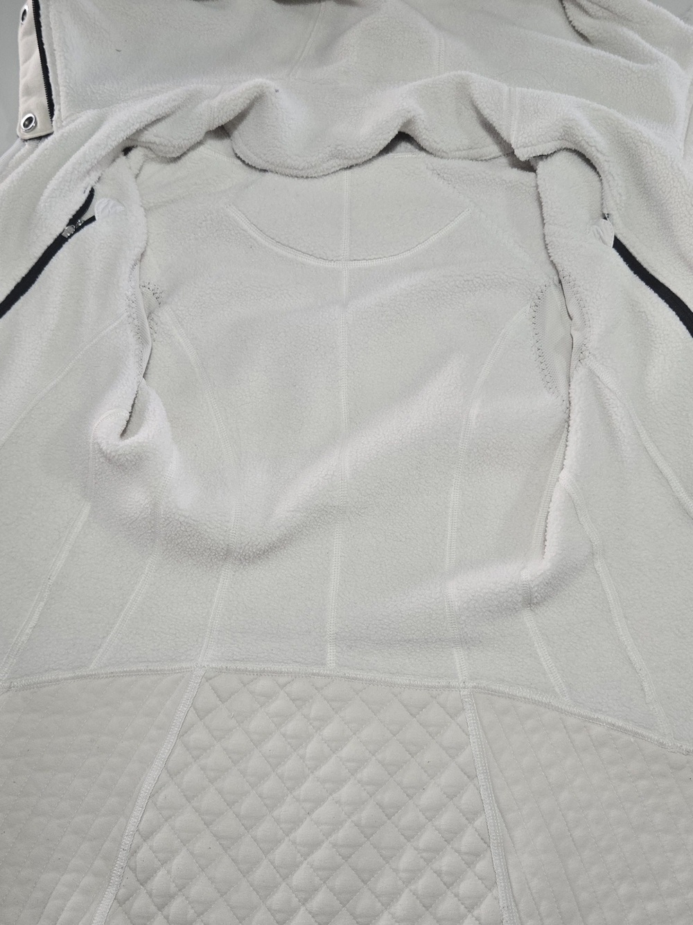 Lululemon Bundle Up Jacket - Picture 3 of 5